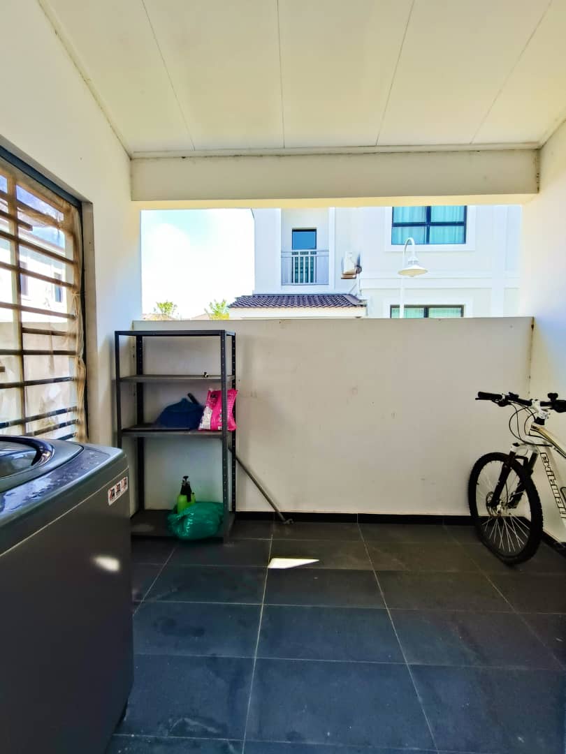 TT250621-005S – Terrace House @ Eco Tropics, Kota Masai (4) blank